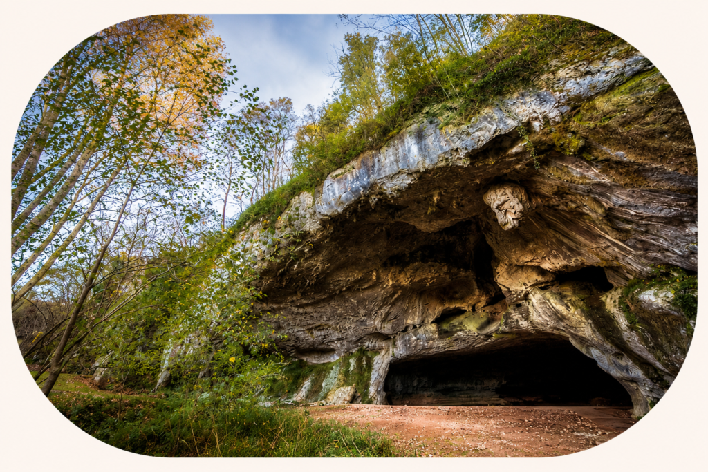 Grottes de Sare au Pays Basque près du Camping Antton