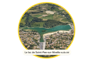 Vue aérienne du lac de Saint-Pée-sur-Nivelle au Pays Basque